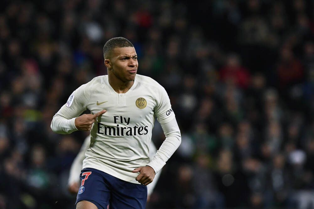 静雨：文班亚马打球观赏性最高 杨瀚森在这方面有潜力赶超他